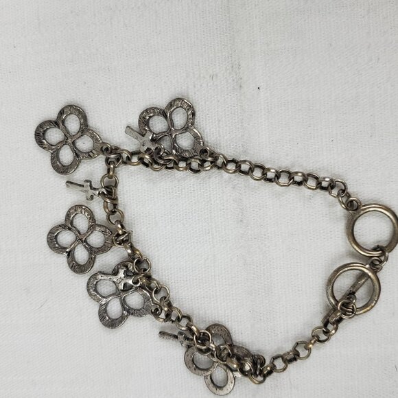 Beautiful Silver Tone Swirl Cross & Cross  Charm Bracelet Toggle Closure - Picture 5 of 8